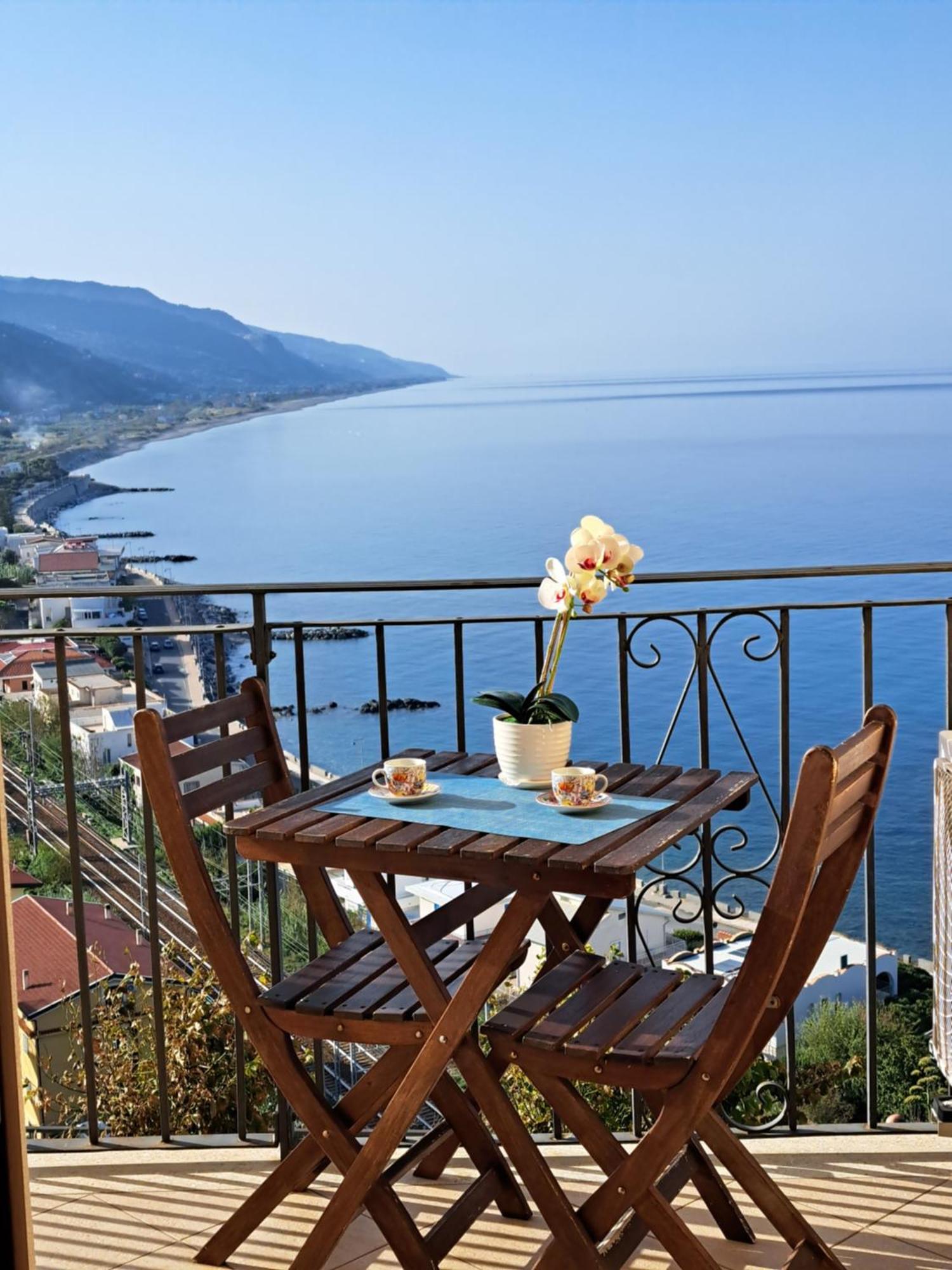 Apartamento Un Oblo Sul Mare San Lucido Exterior foto