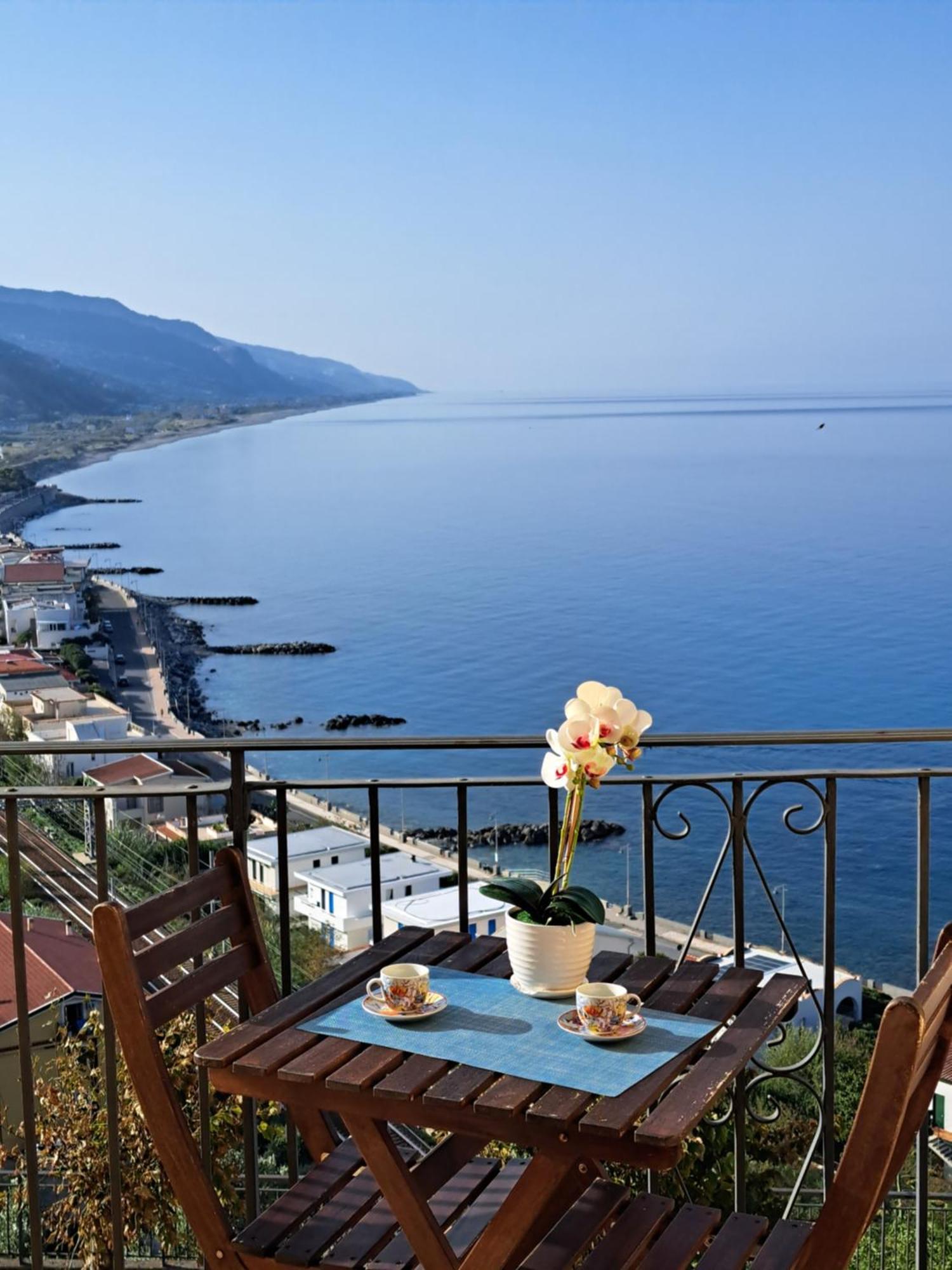 Apartamento Un Oblo Sul Mare San Lucido Exterior foto
